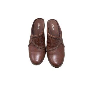 Clarke Women's Brown Leather Slip on Heels size  8.5 SKU 1316